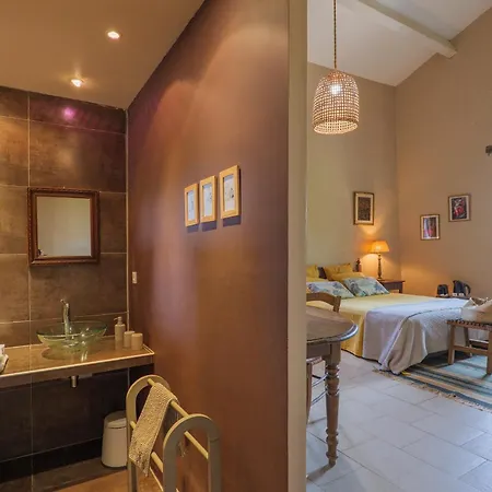 Bed and breakfast D'alzon 3*